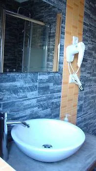 Casas Da Junqueira * Prainha (Sao Roque do Pico)