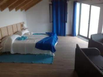 Casas Da Junqueira * Prainha (Sao Roque do Pico)